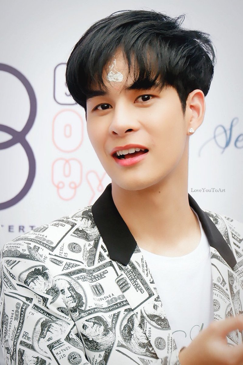 LoveYouToArt's tweet photo. “รอยยิ้มที่เกิดขึ้นโดยไม่มีสาเหตุ 
มักจะมีเรื่องราวของคนพิเศษซ่อนอยู่”
สวัสดียามเช้าครับลูกลิง 🐵❤️ 
#ArtPakPoom 
#เบบี้ฮาท https://t.co/Q4Zo358Hsl