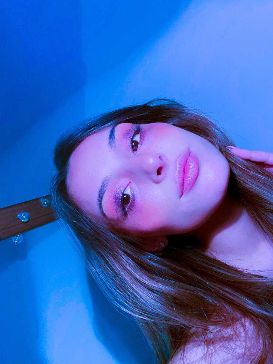 Olivia_Scarfo's tweet photo. original + color 🎨 https://t.co/H1I3WLIqIm