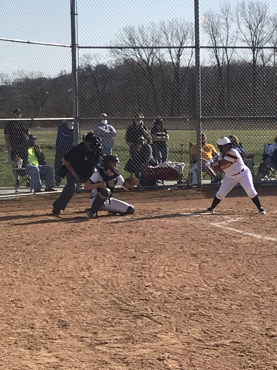 MNDSoftball tweet media