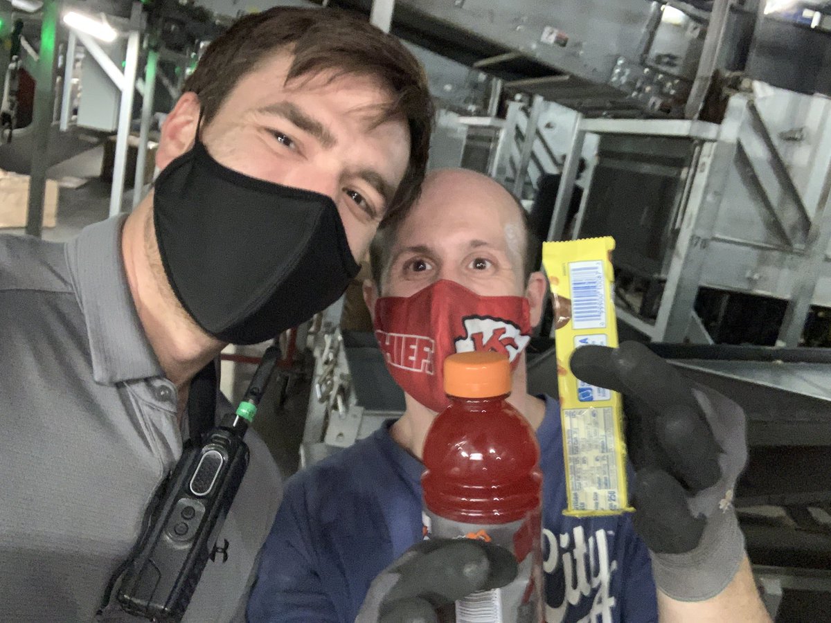 Recognizing South Inbounder Joshua Anderson for his constant effort and willingness to help others. #Teammate #YouCantTeachEffort <a href="/PriceKiefer/">Kiefer Price</a>