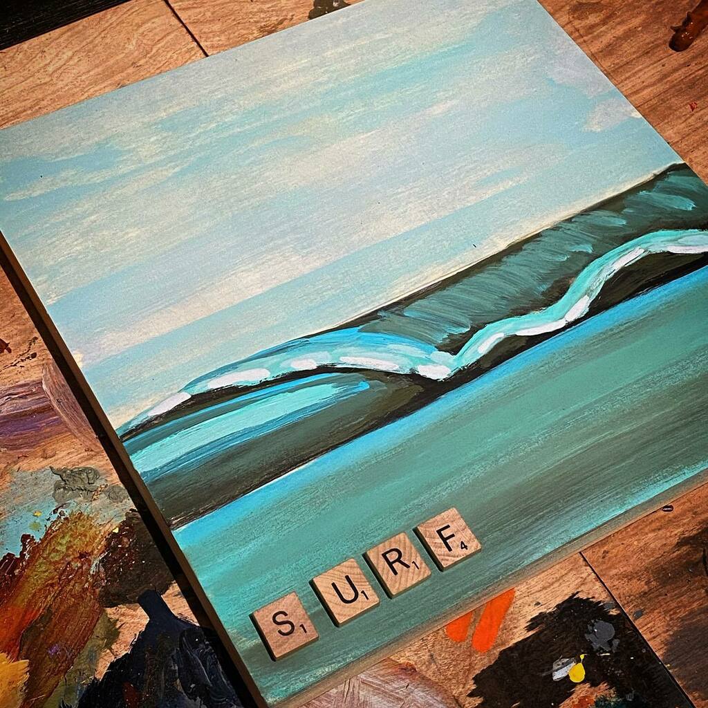 surfartist's tweet image. Here’s another in my series of #scrabble surf. This is 12x12 acrylic on panel. Stay turned for more. 
.
.
.

#artsyshark#artsycouture
#artsyoficial#instaartista#artistica#artistsofig
#artistfound #surfart #waveart #acrylicpainting #surf #sunrise #sunset … instagr.am/p/CM07gJ7H-L0/