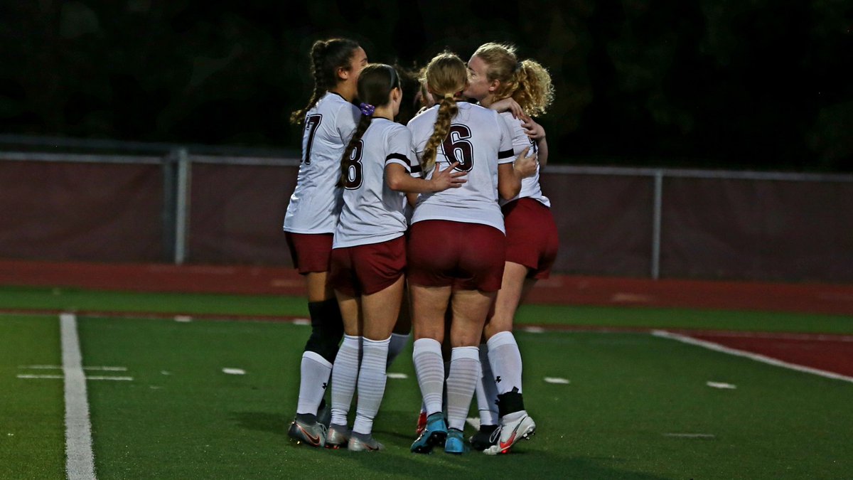 ThreshersSports's tweet photo. FINAL: @BCW_Soccer takes down Friends 1-0, and have won 5 of their last 6 matches!

Threshers finish their conference schedule 6-4-1 and after Saturday's non-con match with Saint Mary will head to the postseason! More details later in the week #RollOn #WeAreThreshers https://t.co/cWXNEJDIse