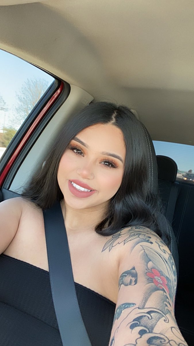 CassittyAguilar's tweet photo. A little late but yesterdays birthday selfie https://t.co/vys32PMdqM