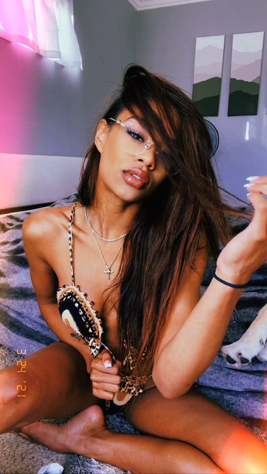 It&rsquo;s the fan and the vacuum in the back for me... https://t.co/O44M2cDu75