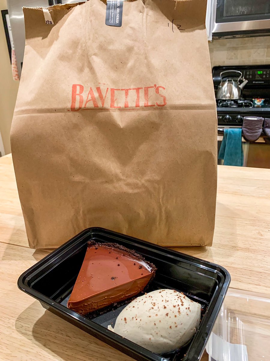 schwartz__mike's tweet photo. Enjoying the best dessert in all of Chicago (along with a great dinner)! Thanks @BavettesChicago!
#TheGreatAmericanTakeout https://t.co/15eKX5gd0m