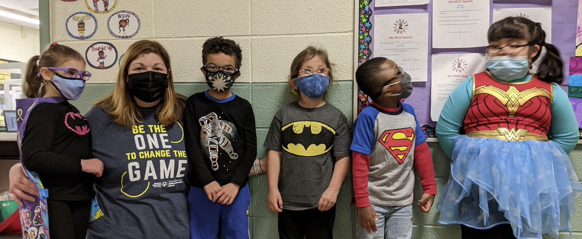 SecondwMsS's tweet photo. Never felt safer at school than I did today!! I love my mornings with my favorite super heroes!! #heroesareeverywhere #hugsfordays @MtView07836 @LoriContorno @melandyk @JOlsyn1109 @LisaSchleer @Deb_Huffmam @MountOliveTSD https://t.co/oFecZlJwVF
