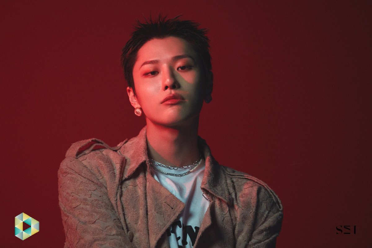 CLSDiverseMedia's tweet photo. JUDAS(즈다스) 

Single Album [SET] 

CONCEPT PHOTO #3-2 

2021. 03. 29
Coming Soon 

#JUDAS #즈다스 #SΣT
#FEEL_LIKE #20210329_Release https://t.co/wMSdNobIjG