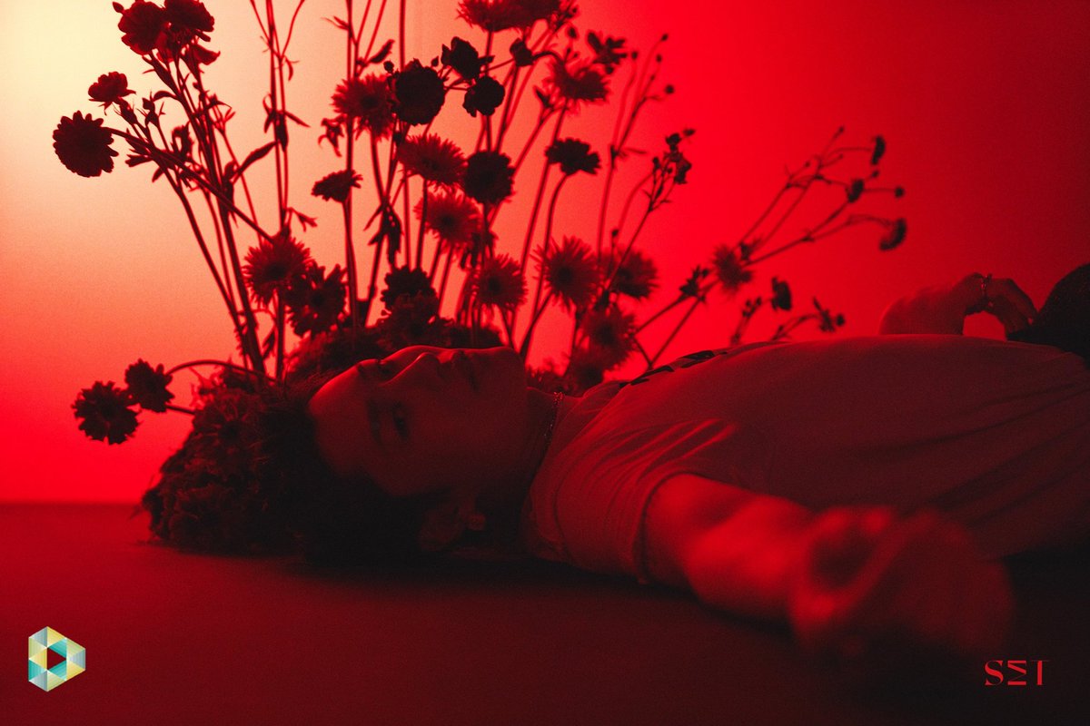 CLSDiverseMedia's tweet photo. JUDAS(즈다스) 

Single Album [SET] 

CONCEPT PHOTO #4-1 

2021. 03. 29
Coming Soon 

#JUDAS #즈다스 #SΣT
#FEEL_LIKE #20210329_Release https://t.co/XNOIc8MboR