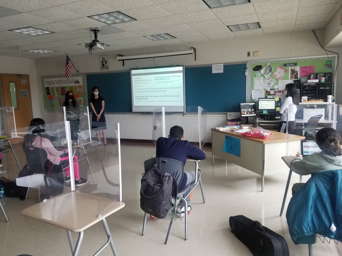 BrelandMs's tweet photo. Thank you HS Youth Decide/Steambites for talking about vaping w/ SADD club. I'm loving these collaborations!
@JerichoMS @JerichoUFSD @Ray_Velez0709 @newyorksadd @SADDnation https://t.co/L1ZFCKgiDP