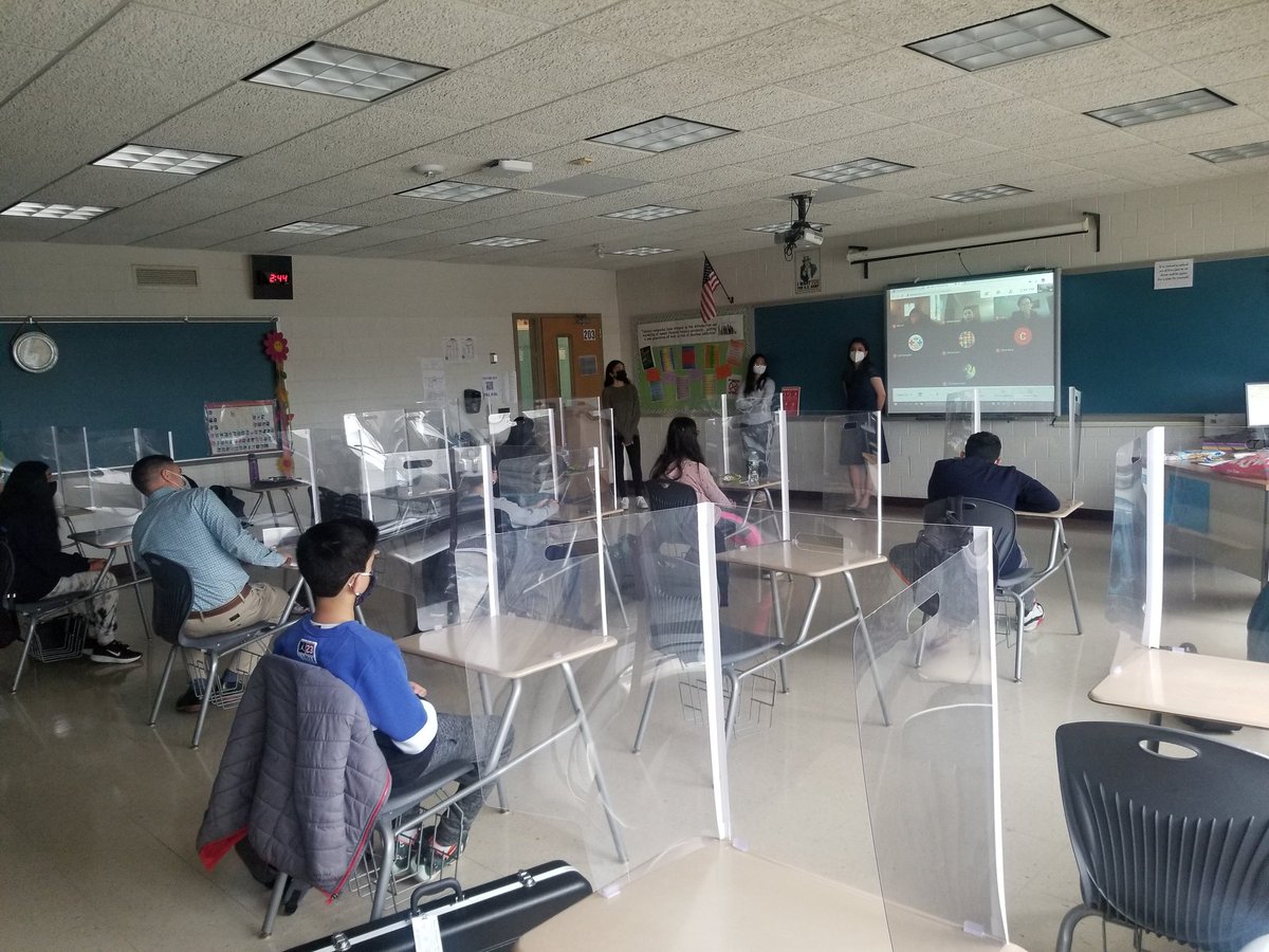 Thank you HS Youth Decide/Steambites for talking about vaping w/ SADD club. I'm loving these collaborations!
<a href="/JerichoMS/">Jericho MS</a> @JerichoUFSD <a href="/Ray_Velez0709/">Ray Velez</a> <a href="/newyorksadd/">New York SADD</a> <a href="/SADDnation/">SADD Nation</a>