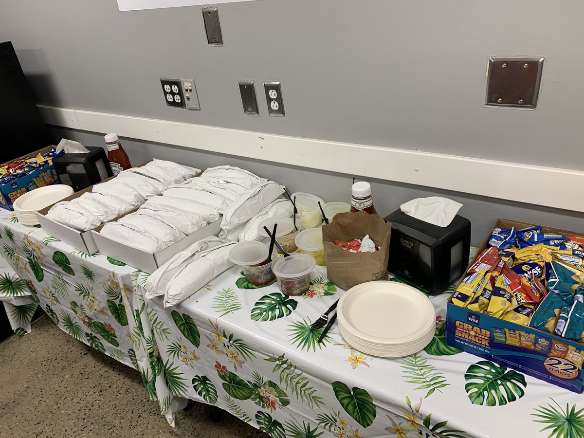 Robert Goss tweet media