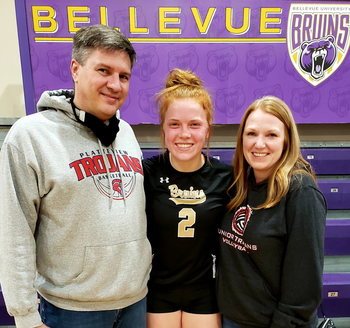 PlatteviewVB's tweet photo. Loved watching @annajkoehler play tonight!
❤🏐💙🏐💜
#AlwaysATrojan https://t.co/tLtvLVm65W