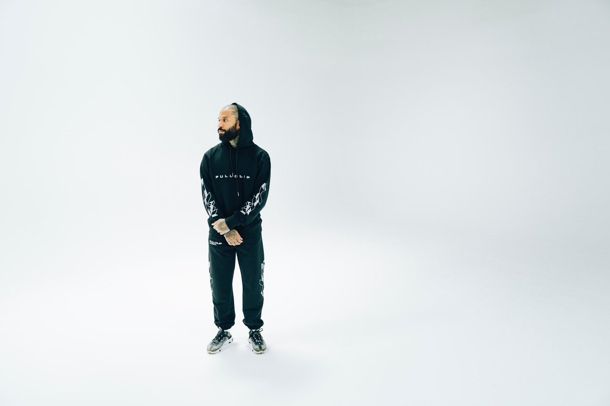 Full Clip ® tweet media