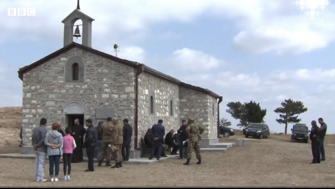  - Destruction totale d’une église arménienne en  #Artsakh par l’ #Azerbaïdjan. Avant/Après