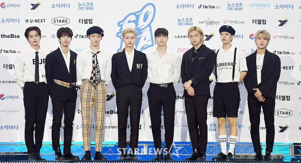 jay_bltzr's tweet photo. Happy 3rd Anniversary @Stray_Kids
❤️
#StrayKids3rdAnniversary
#STAYingWithYou #LoveStrayKids 
#스키즈와_스테이의_3번째봄 https://t.co/DXJxTeOq2P