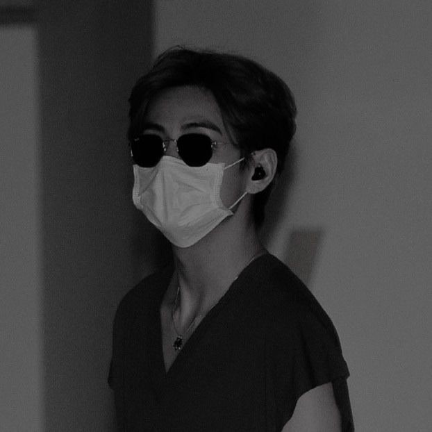 Gua alaska bkn newbie

Mutualan? rt or like
Fmbst? Dm
#roleplayerindonesia #roleplayer #roleplayerkpop #roleplayeraccount