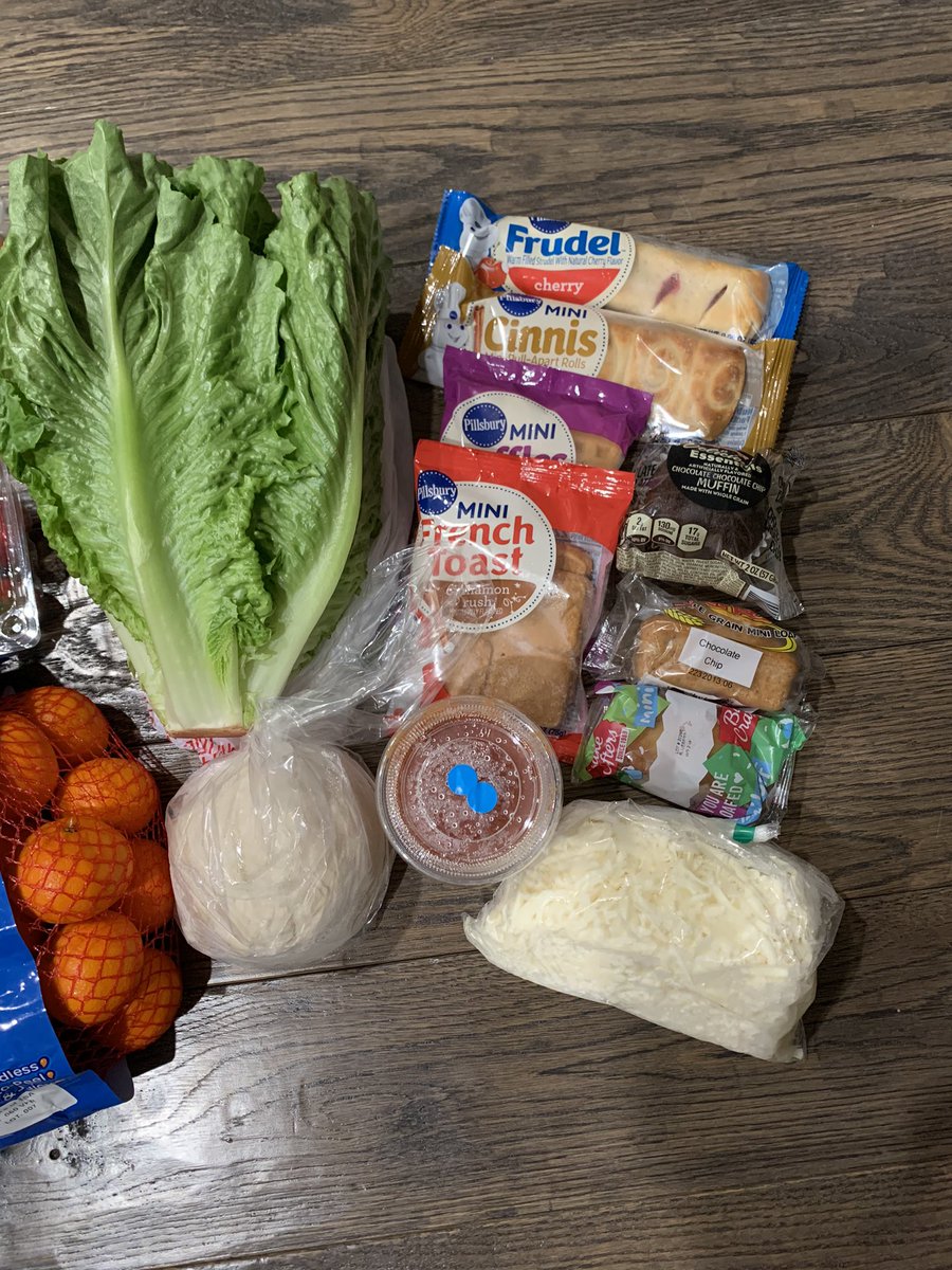 OLSDFood's tweet photo. Thank you to those families that ordered and picked up Spring Break Meal kits today!! #flourishhere @OlentangySD https://t.co/4bt48RnLEN