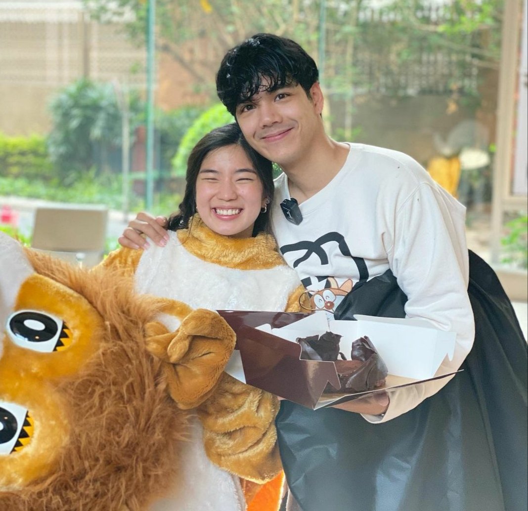musicJr8's tweet photo. รักนะจ้ะ พี่รักหนูไหม #NickyNachatHBD #นิกกี้ก้อย https://t.co/y5KUQD2QjZ