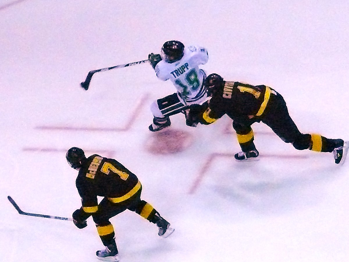 UofHockeyBlog's tweet photo. Sending good vibes and prayers to #19 #Trupper https://t.co/n23mNhqPnp