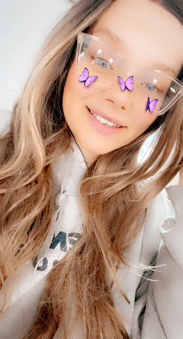 I will smiles regardless 💜💜💜😘#selflove https://t.co/RNA0fPeMmb<a href="/tag/selflove"class="tags">#selflove</a>