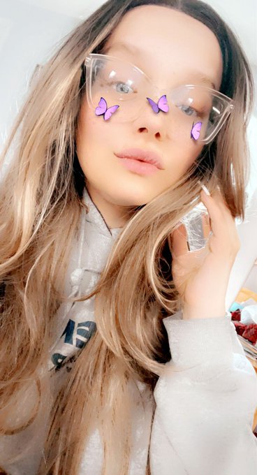 I will smiles regardless 💜💜💜😘#selflove https://t.co/RNA0fPeMmb<a href="/tag/selflove"class="tags">#selflove</a>