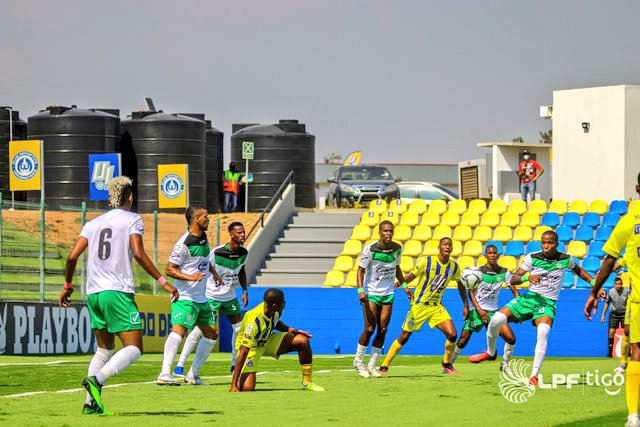 bfpanama's tweet photo. 🔥¡Fecha N°7 LPF!🙋🏻♂️🇵🇦👇🏼
▪@UDUniversitario 1-1 @alianzafc
▪@veraguas_cd 3-3 @ArabeUnido_
▪@sportingsmfc 1-3 @CAIPanama
▪@ClubDepEsteFC 2-1 @herrerafc_
📸: @LPFpanama
#bfpanama #lanuevaera #apertura2021 #uduali #verdau #spocai #cdeher https://t.co/fKK4bOjjxk