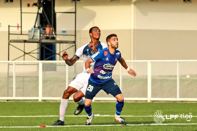 bfpanama's tweet photo. 🔥¡Fecha N°7 LPF!🙋🏻♂️🇵🇦👇🏼
▪@UDUniversitario 1-1 @alianzafc
▪@veraguas_cd 3-3 @ArabeUnido_
▪@sportingsmfc 1-3 @CAIPanama
▪@ClubDepEsteFC 2-1 @herrerafc_
📸: @LPFpanama
#bfpanama #lanuevaera #apertura2021 #uduali #verdau #spocai #cdeher https://t.co/fKK4bOjjxk