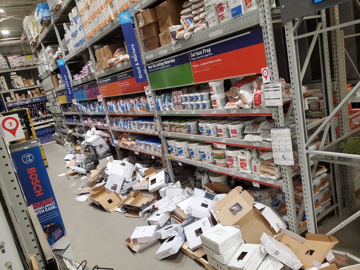 SodaroJohn's tweet photo. Did someone say #cardboardchallenge Chillicothe OH #store472 Flooring Department rose to the occasion! Great job to my AWESOME team for digging in! @JesseHickey10 @JonathanEverha9 @EricaAdalou12 https://t.co/C6kKRpOwYG