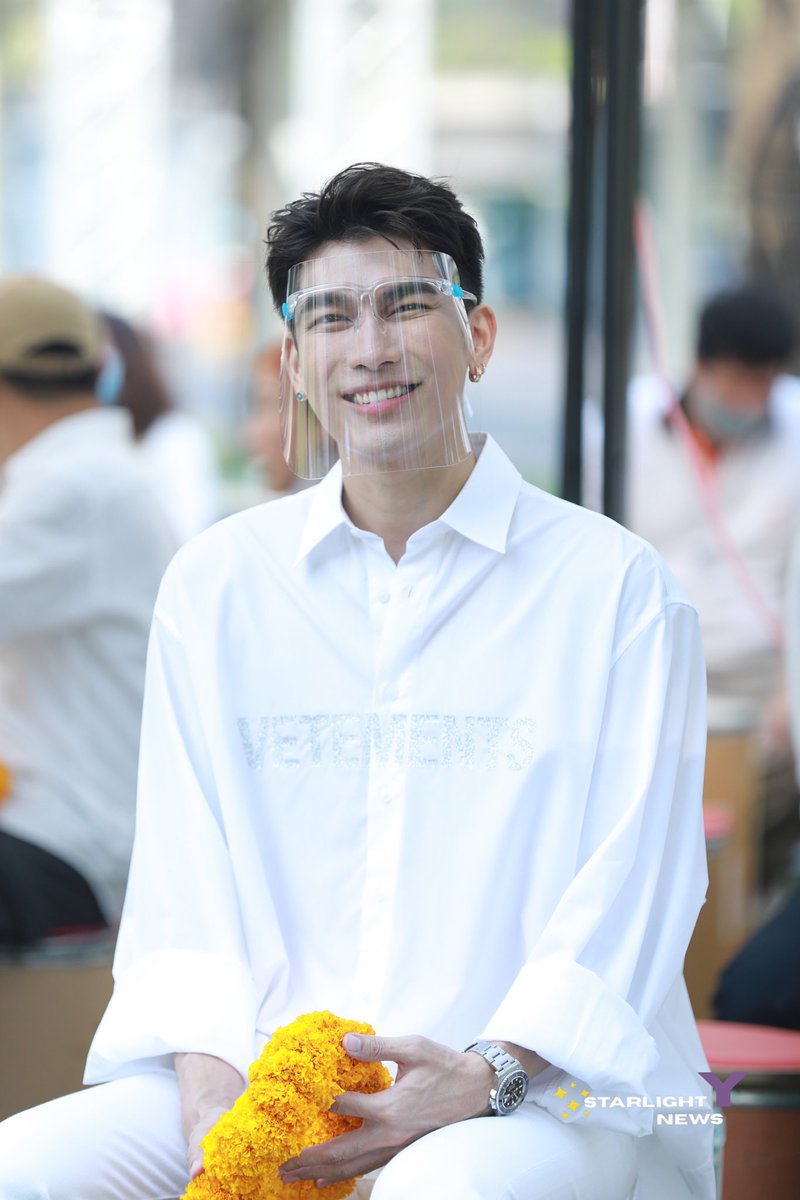 StarlightYnews's tweet photo. พิธีบวงสรวง "Drama For All" Super แม้น นำแสดงโดย มิว-ศุภศิษฎ์, สไมล์-ภาลฎา และ แมงมุม-ฑันท์ชิย์ #MewSuppasitStudio #MEWSUPPASIT #DramaForALL https://t.co/vi9kC6qJ8W