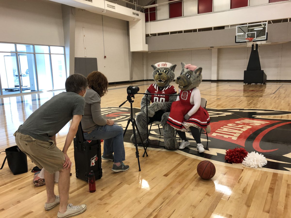 K_W_Taylor's tweet photo. @NCState #GivingPack with Mr and Mrs Wuf on @NCState Day of Giving for @NCStatePoole https://t.co/E7qiiPLDF6