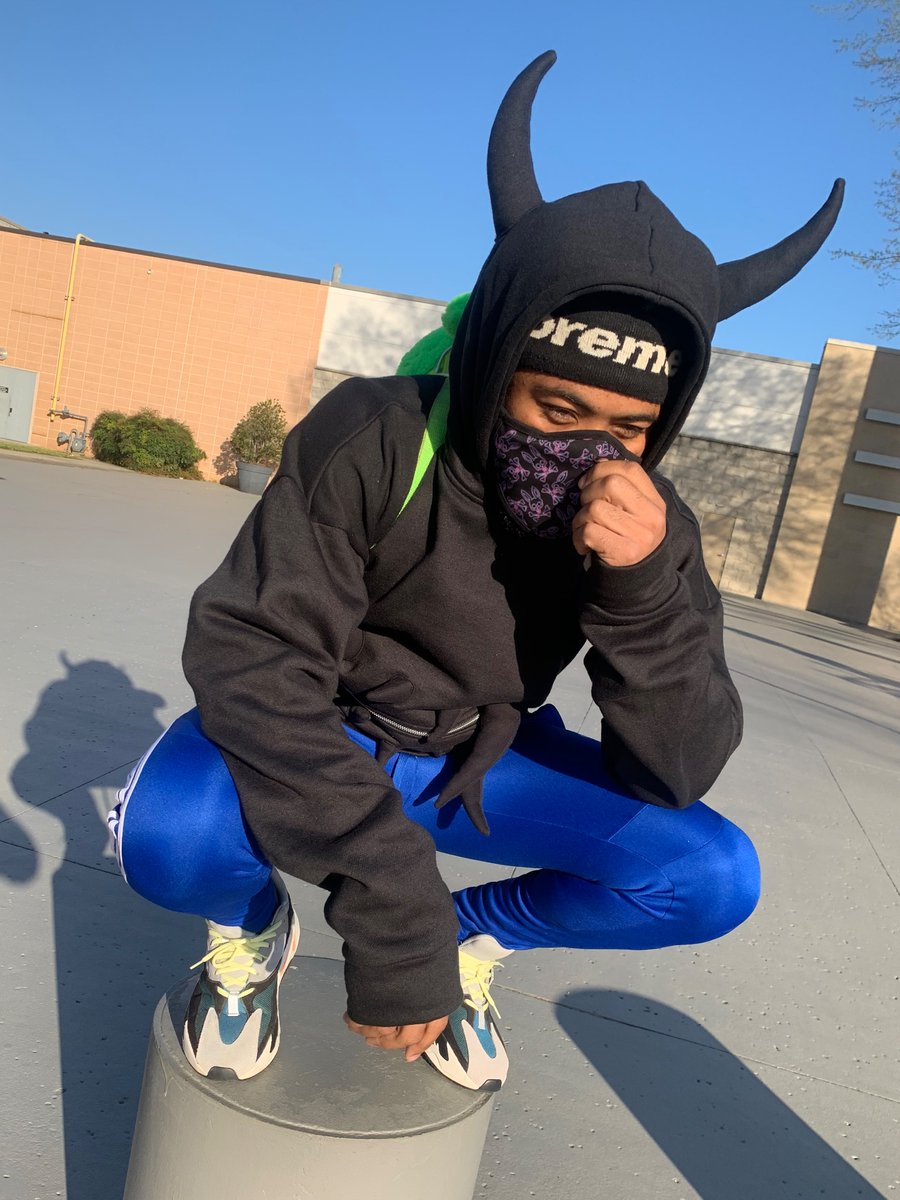 mccgillicutty's tweet photo. Digimon Demons 
😈🖤💔📳💮😷 
(I INFLUENCED SO MANY PEOPLE THAT HATE ME 🤣🖐) #2021 #MarchMadness2021 #wavecreator https://t.co/t6DAflznyK