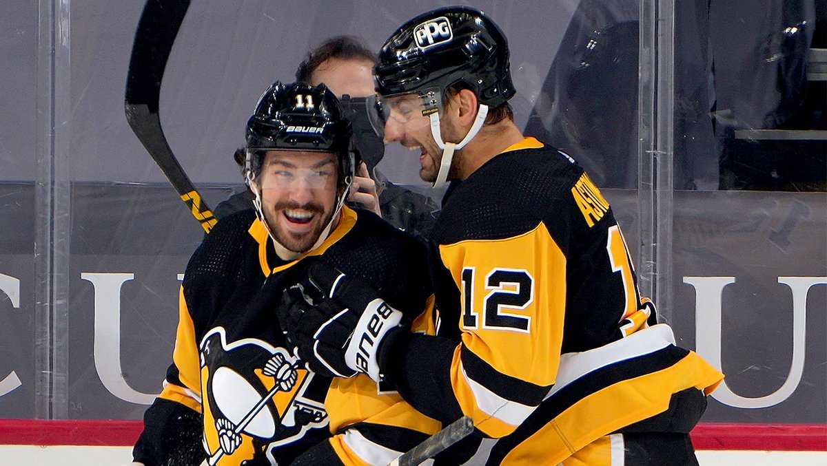 penguins tweet picture