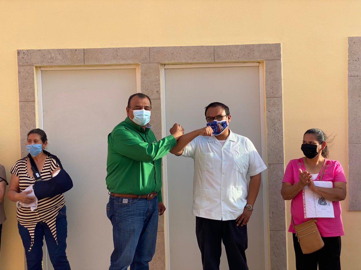 licoquintanilla's tweet photo. ¡Concluimos un día muy productivo y cumpliendo compromisos!
Entregamos a la congregación de la Iglesia San José de la #VillaDeProgreso dos salones anexos.
¡Vamos a regresar con aires acondicionados! Trabajando con todo el corazón, seguimos dando buenos resultados.
#NoParamos https://t.co/tolfJlI6Xz
