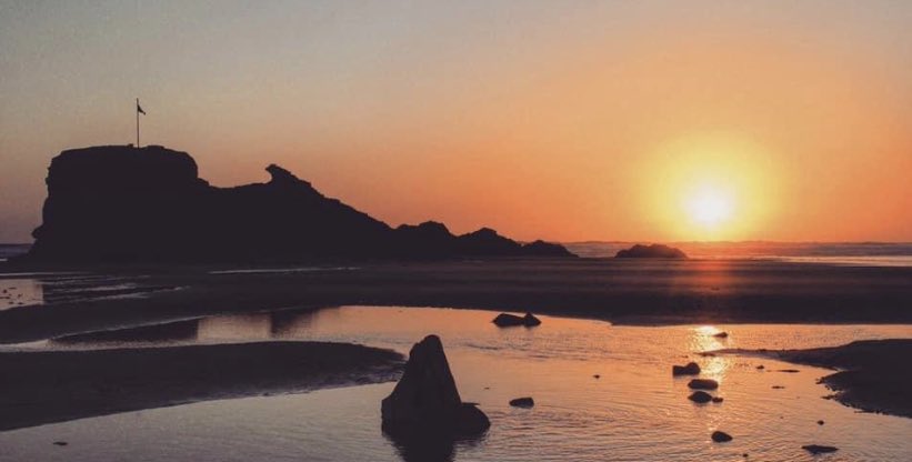 TruroGasSD's tweet photo. #CornwallAnaesthesia
images courtesy: The Watering Hole Perranporth https://t.co/0hnU61GTXw