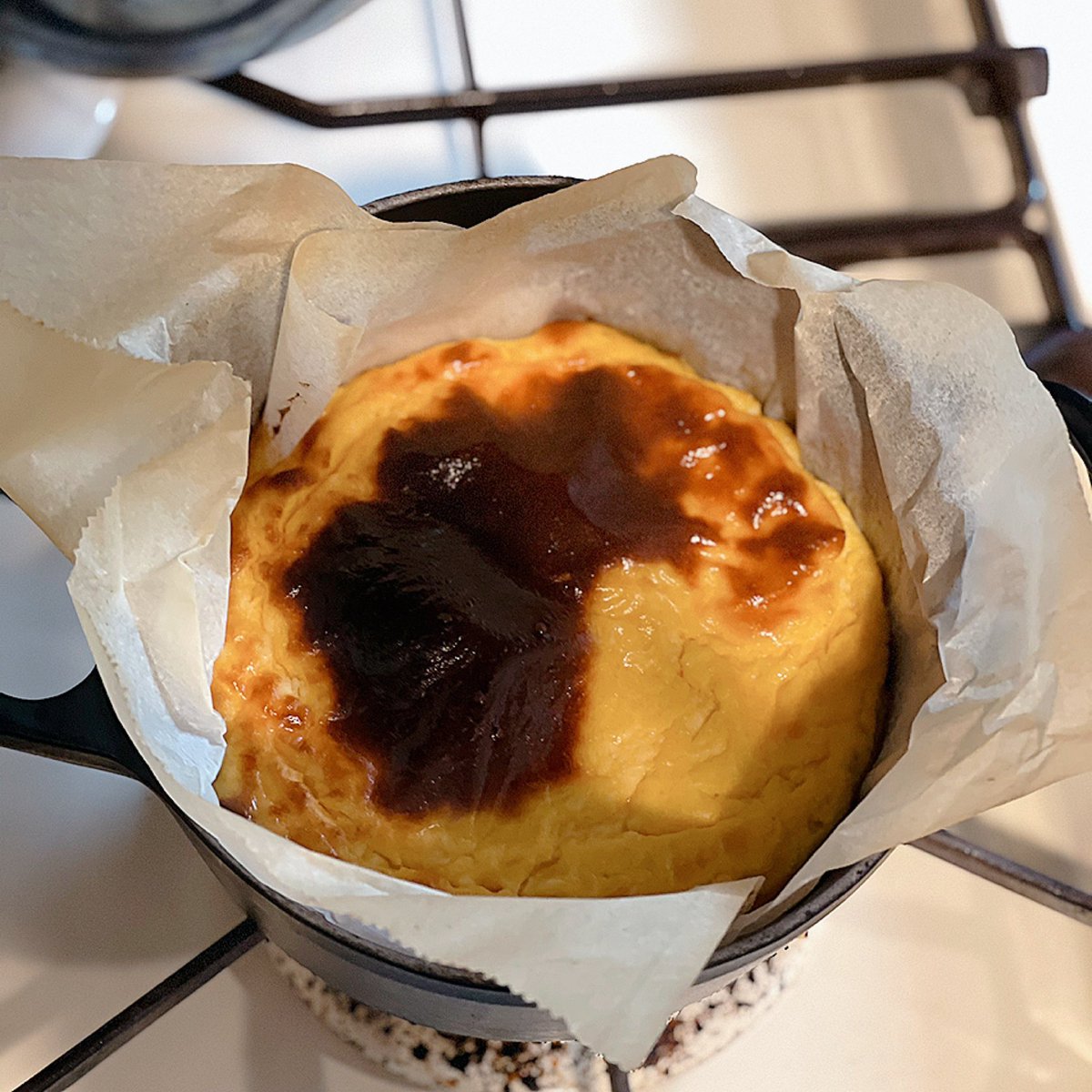 オリエノイセカイ バスクチーズケーキ焼き上がりました 余ってたクリームチーズを使って 粉なしのlow Carb 材料はクリームチーズ 卵 アーモンドミルク アガベシロップのみ 焼きたてはプルプル オリエノイセカイ バスクチーズケーキ 糖質 オリエノイセカイ バスクチーズケーキ焼き上がりました 余ってたクリームチーズを使って 粉なしのlow Carb 材料はクリームチーズ 卵 アーモンドミルク アガベシロップのみ 焼きたてはプルプル オリエノイセカイ バスクチーズケーキ 糖質