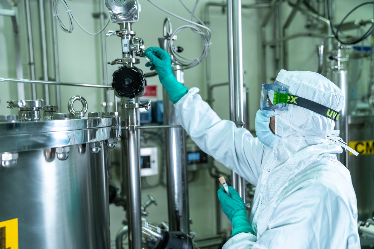 Thrilled to announce Takeda Lessines joined the <a href="/CespeUGent/">CESPE</a> Innovation Cluster! We heartily welcome <a href="/TakedaPharma/">Takeda</a> and will make #digitization within pharma 4.0 a priority!
#Pharmaceutical #manufacturing #innovations 

Full press release:
cespe.be/2021/03/25/tak…