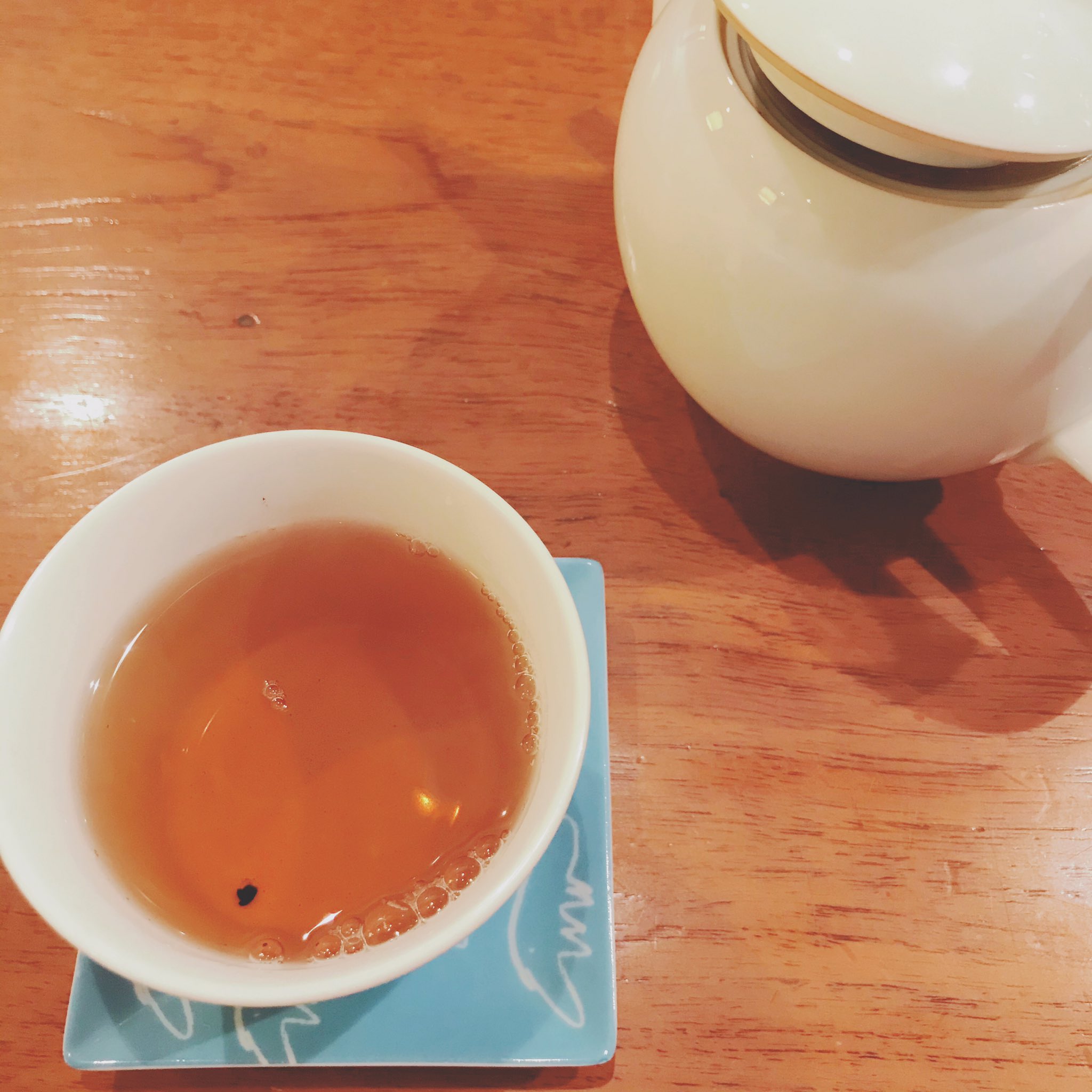 タシガミ A Twitter 横浜元町にあるお気に入りの日本茶カフェ 日本茶専門店 茶倉 に行ったら 今日初めてなんと柴犬様が看板犬をしているカフェ だったと知る しかも私の愛してやまない大柄なタイプの柴様 そしてお茶は相変わらずの美味しさだった T Co