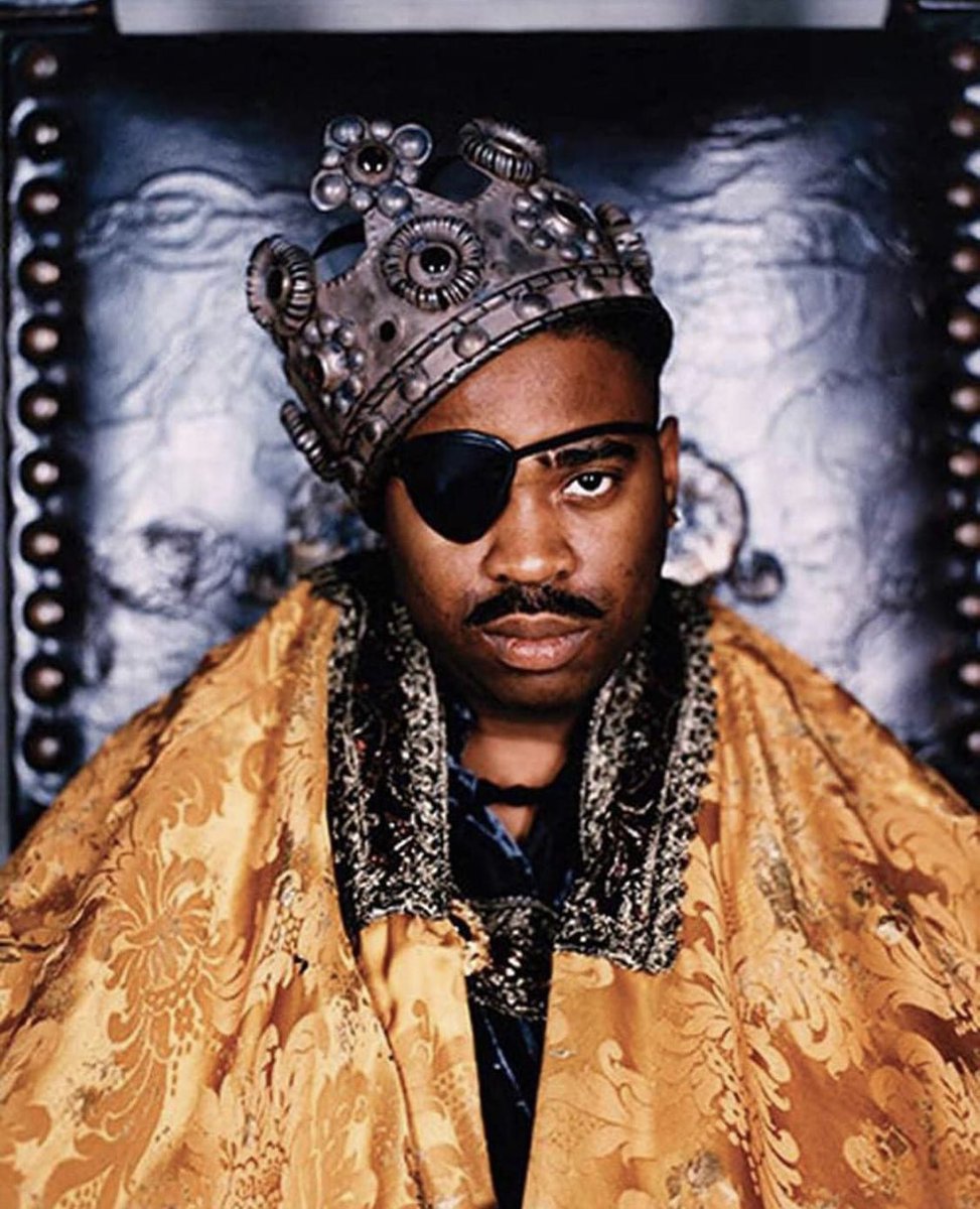 HHBITD's tweet photo. Long live the King🔥🔥
@therulernyc #HipHop #King
#JonathanMannion on the pic https://t.co/EtbC8a0ETj
