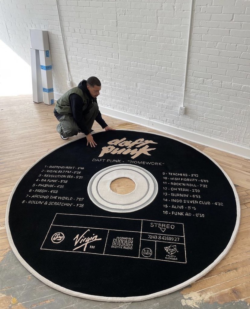 mixupload's tweet photo. What album would you choose? 💿
📸: @byseanbrown
#rug #design #carpet #daftpunk #jayz #home #homedesign #lp #cddisc #album #cover #mixupload #music #designhome https://t.co/dZBJyHQIMm