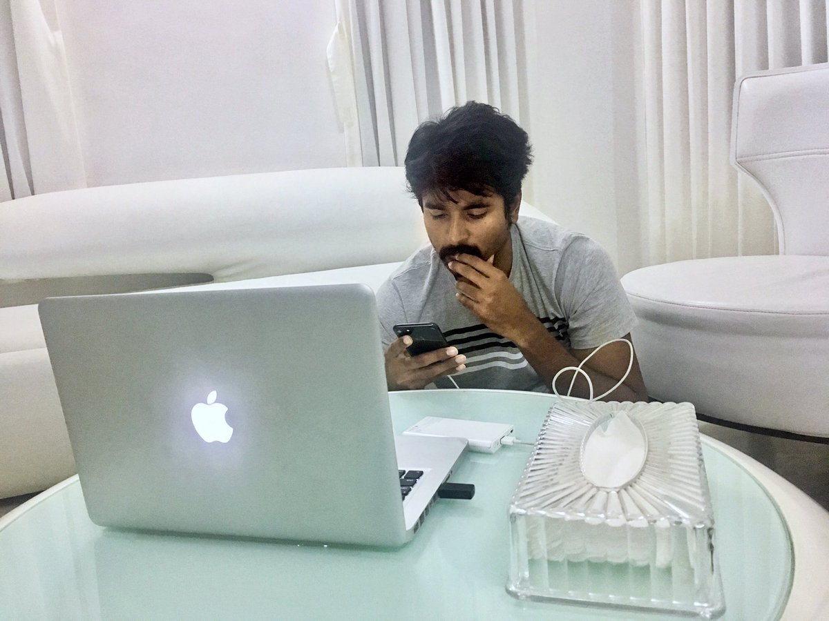 siva17594's tweet photo. How Many #Skians Wants #ChatWithSK Session ? with @Siva_Kartikeyan Anna 😍

#Ayalaan - #Doctor https://t.co/8cgnHD85ds