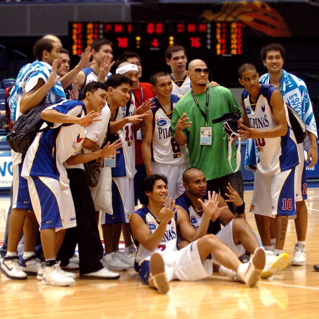 Squad. 🇵🇭 #TBT

📷: <a href="/FIBAAsiaCup/">FIBA Asia Cup</a>