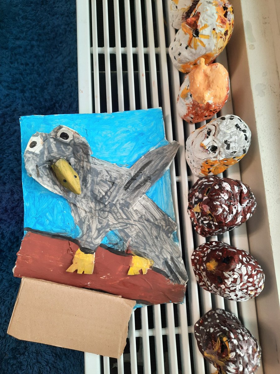 OliveClassY1's tweet photo. Beautiful owl made from cardboard recycling materials through an online workshop delivered by @DarrellWakelam and a few of our clay owls that we painted during our recent Art Day with the wonderful @artmember209 https://t.co/c5HDsWBFyS