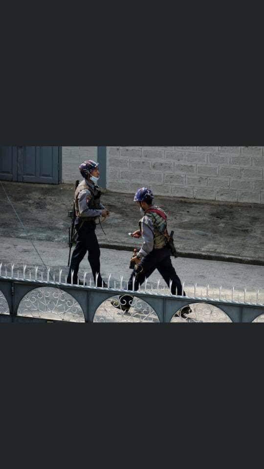 The gun the military use to kill the protesters in Taung Gyi.
#WhatsHappeningInMyanmar 
#CrimesAgainstHumanity 
<a href="/UNHumanRights/">UN Human Rights</a> <a href="/RapporteurUn/">UN Special Rapporteur Tom Andrews</a> <a href="/freya_cole/">Freya Cole</a>