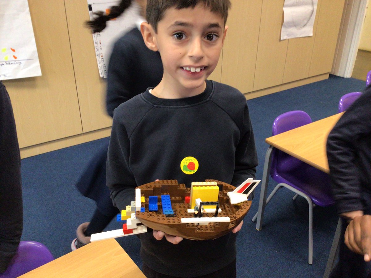 RosettaPrimary's tweet photo. Following on from his Titanic sketch and watercolour, Vinnie created an incredibly impressive boat with Lego! #imaginativelearning #finemotorskills #creativelearning #lego https://t.co/6t1HVuXFMX