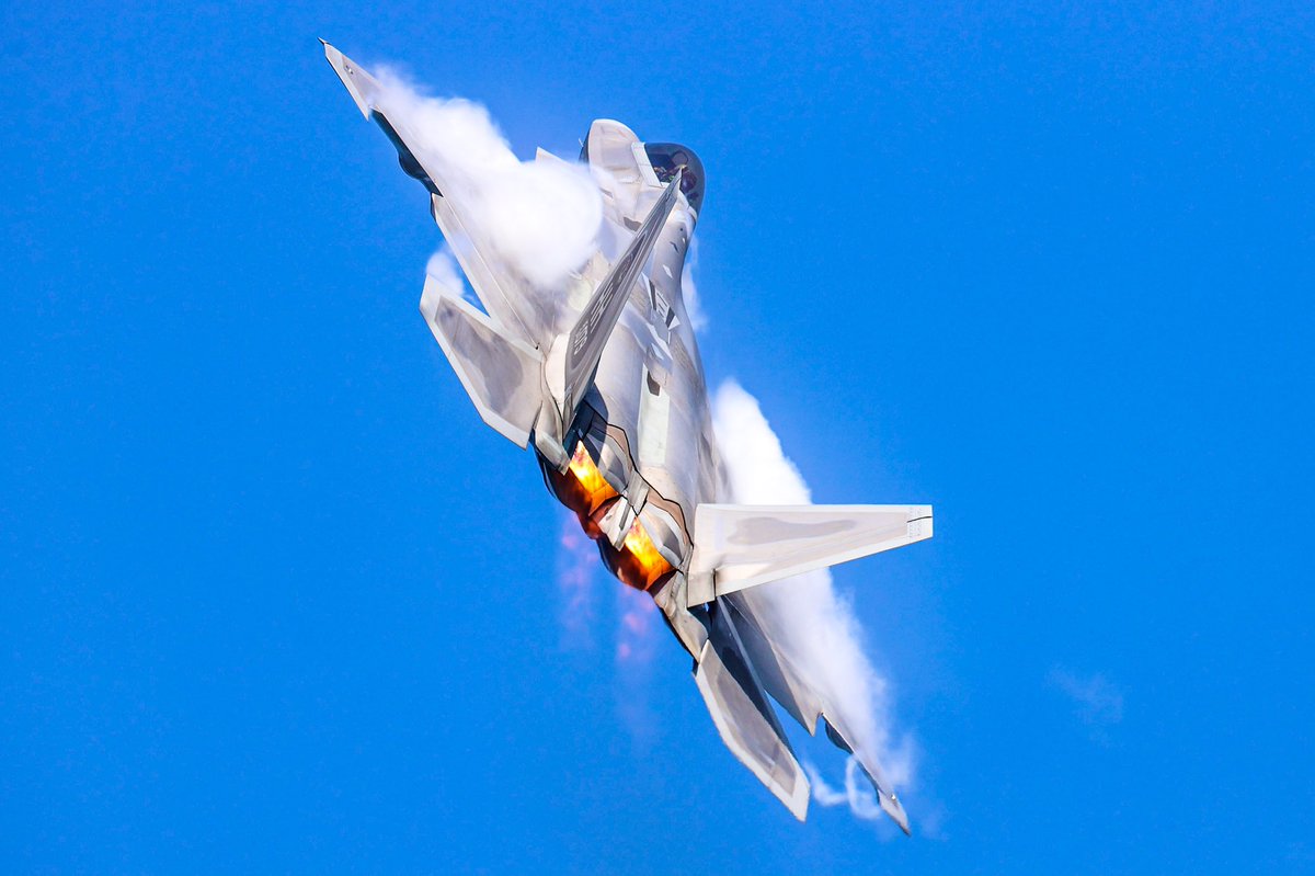 jp7emu's tweet photo. F-22最高‼︎‼︎
4機もハイレート🤩
F-22A
04-4079
HAWAIIAN RAPTORS
#199thFS
#岩国基地 https://t.co/wbXCRpsWbi