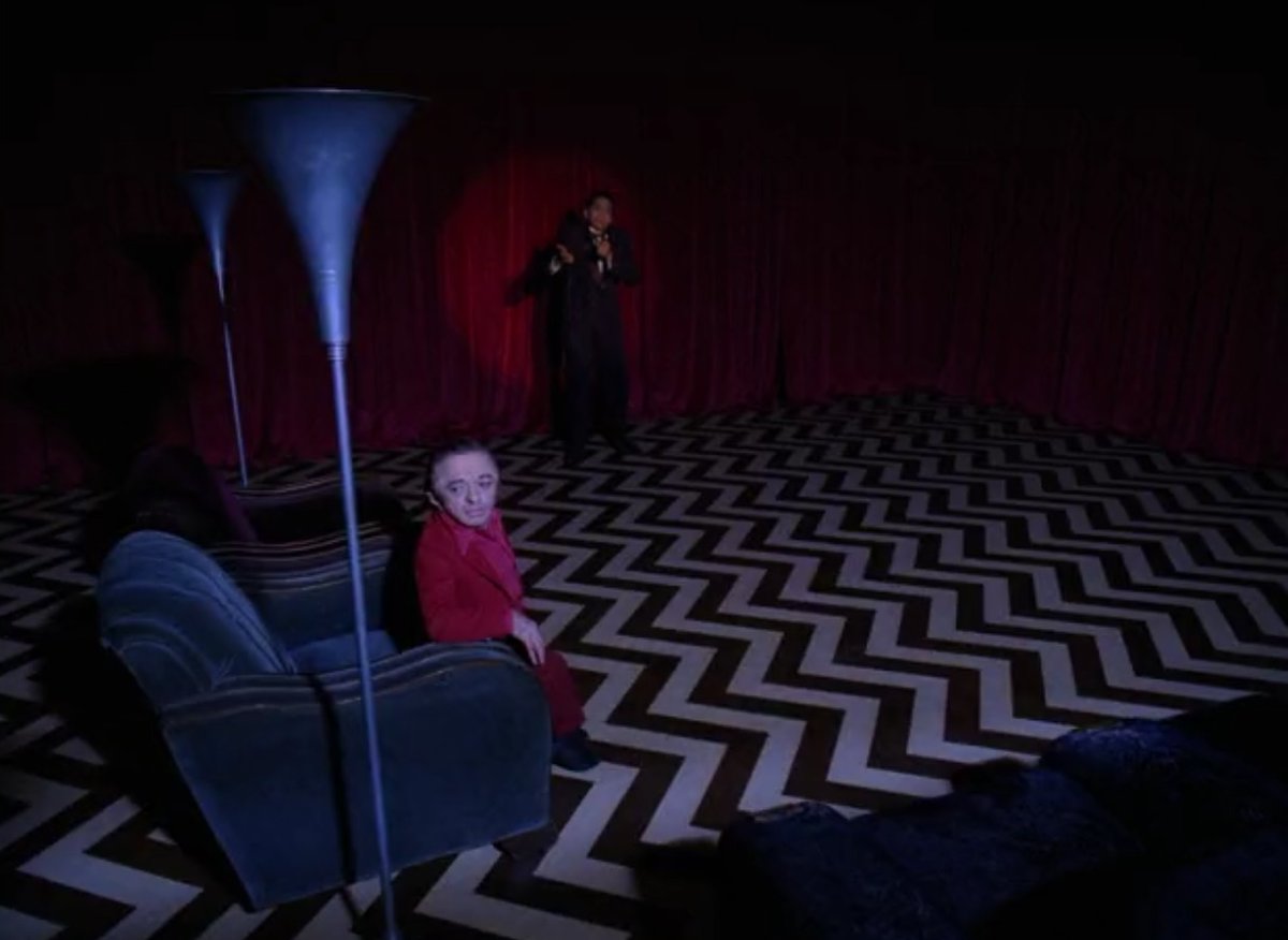choppingwoodpod's tweet photo. 30 years ago this week the final episode of Twin Peaks S2 was filmed. David Lynch revised much of the script &amp; created arguably the most original &amp; terrifying hours of television. https://t.co/A06xLtIj9W
