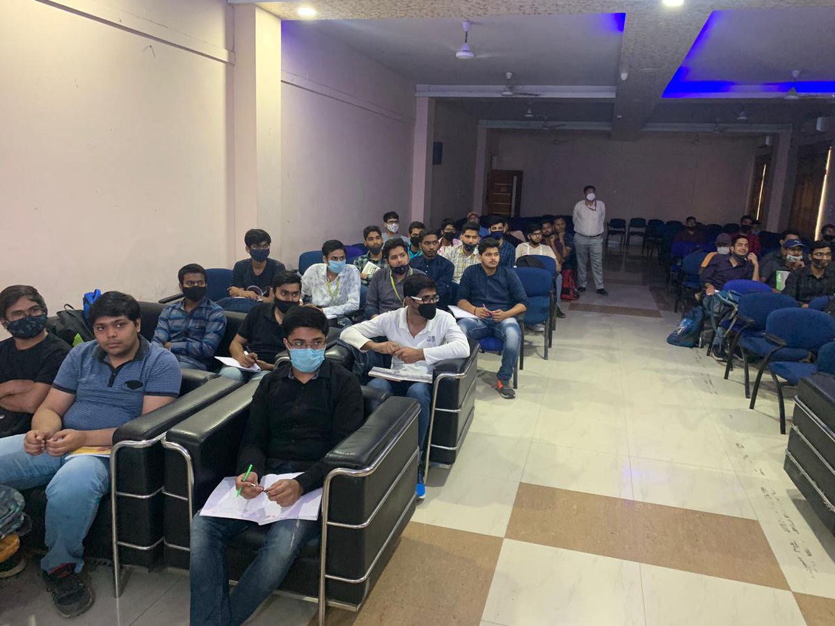The Department of Mechanical Engineering organized interaction of III-year students with alumni Mr. Sumit (Batch 2012-16). He worked in TCS for 2.5 years & scored AIR300 in GATE. Currently, he is working in the R&D Division of IOCL at Panipat. 
#kiet_group_of_institutions #KIET