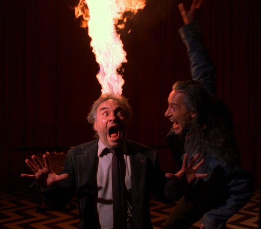 choppingwoodpod's tweet photo. 30 years ago this week the final episode of Twin Peaks S2 was filmed. David Lynch revised much of the script &amp; created arguably the most original &amp; terrifying hours of television. https://t.co/A06xLtIj9W