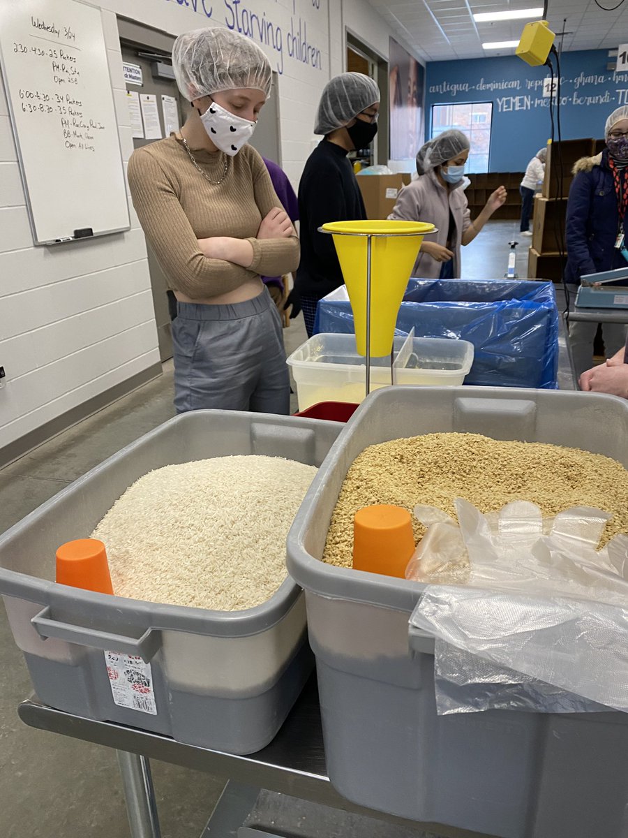 IowaMFOL's tweet image. Shoutout to our Johnston High School chapter for volunteering at @MftH to celebrate the anniversary of March For Our Lives. We are so grateful for all of your work. 12,528 meals packed🧡