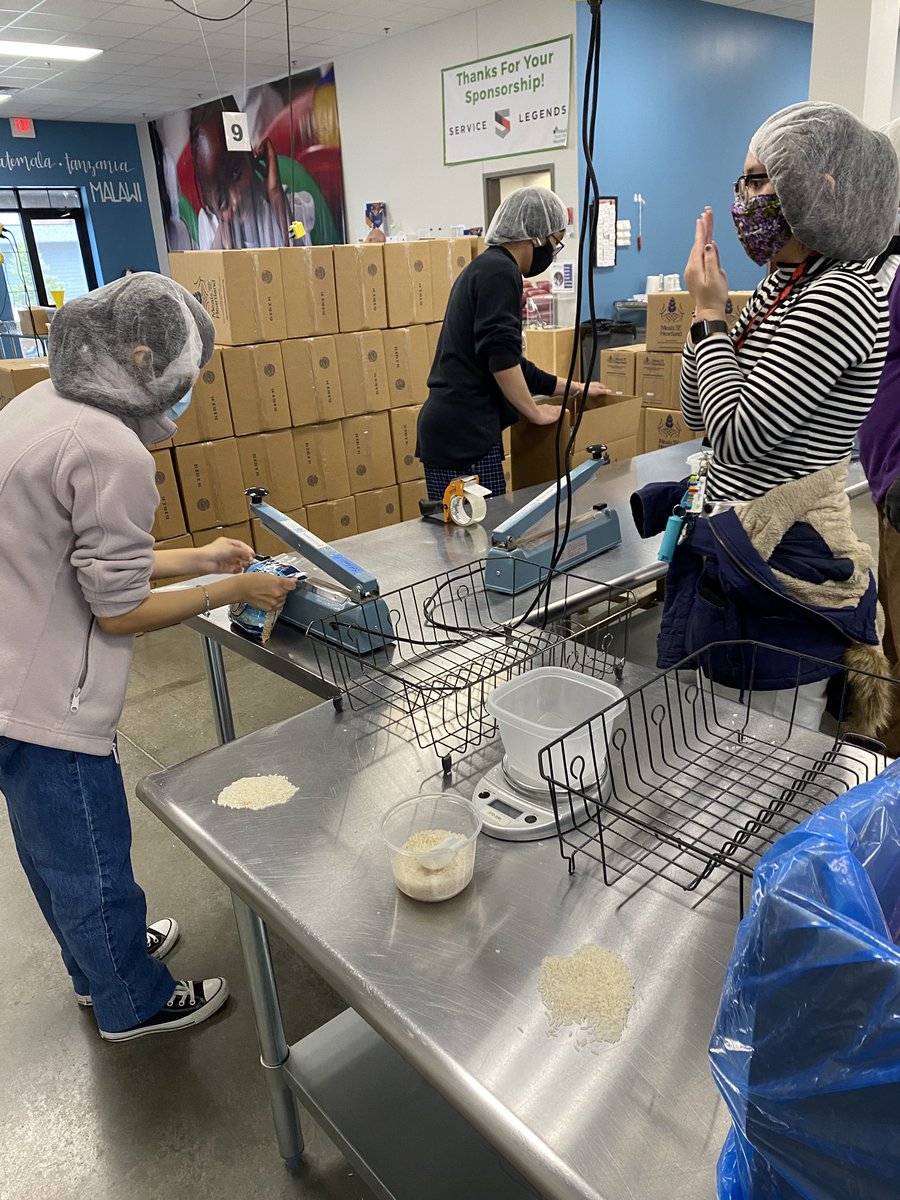 IowaMFOL's tweet image. Shoutout to our Johnston High School chapter for volunteering at @MftH to celebrate the anniversary of March For Our Lives. We are so grateful for all of your work. 12,528 meals packed🧡